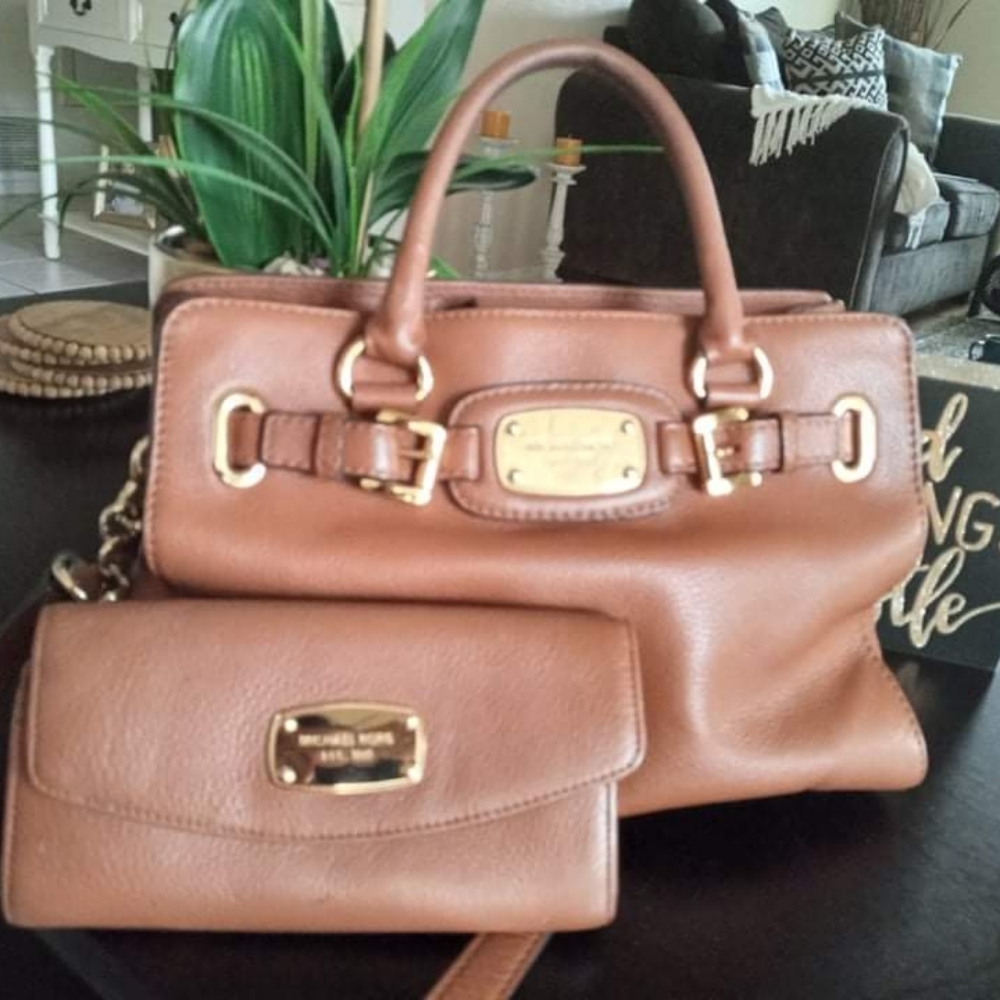 Michael Kors purse and wallet.